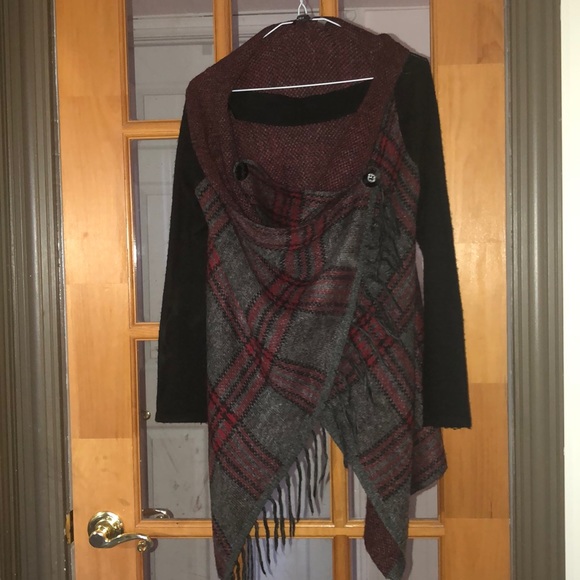 Woolen jacket - Picture 1 of 4